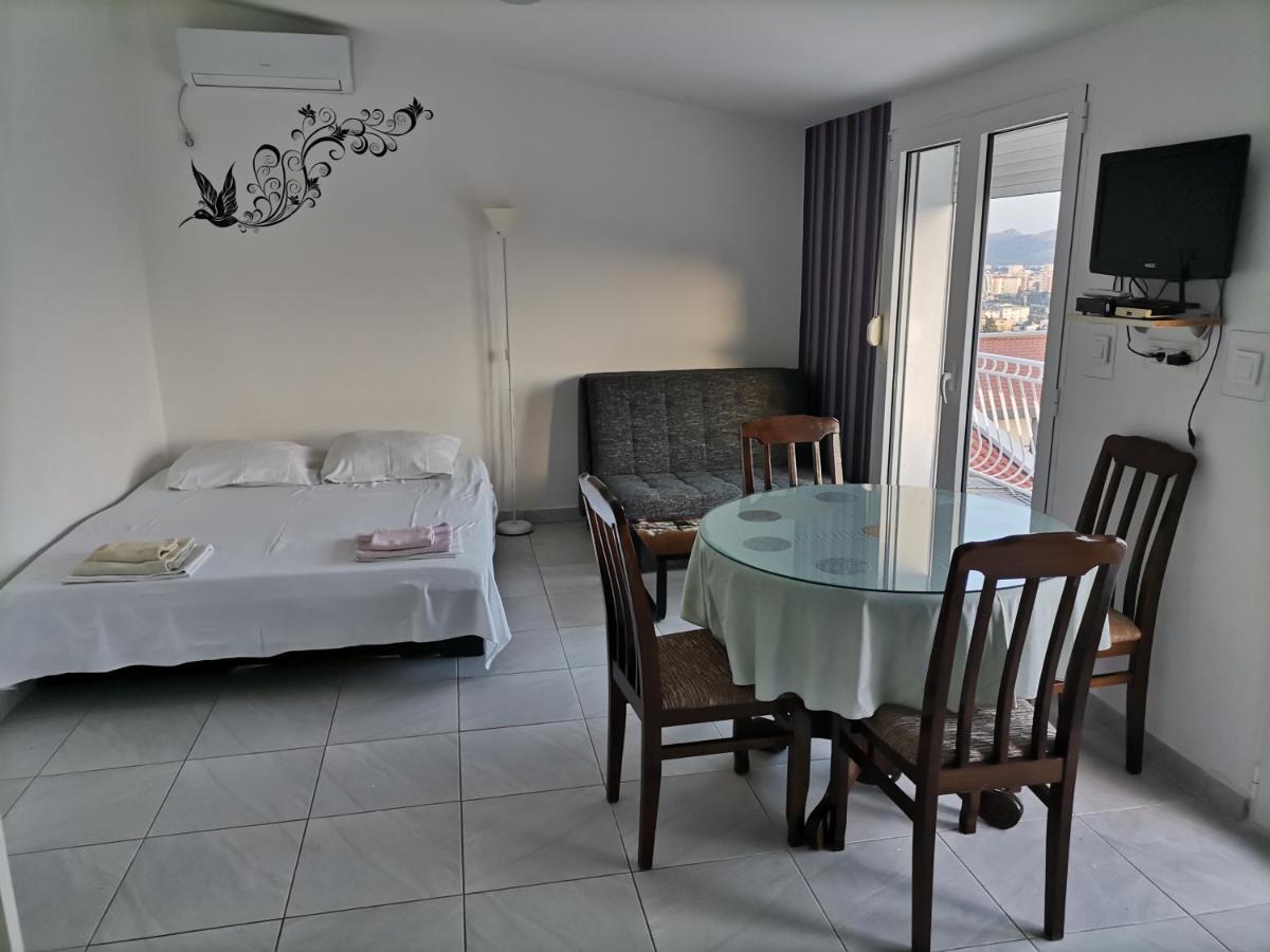 Apartments Stevanovic บาร์ ภายนอก รูปภาพ