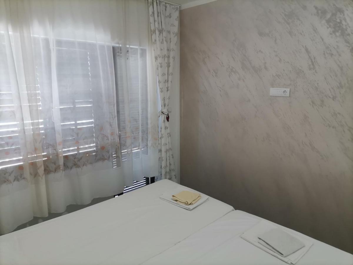 Apartments Stevanovic บาร์ ภายนอก รูปภาพ