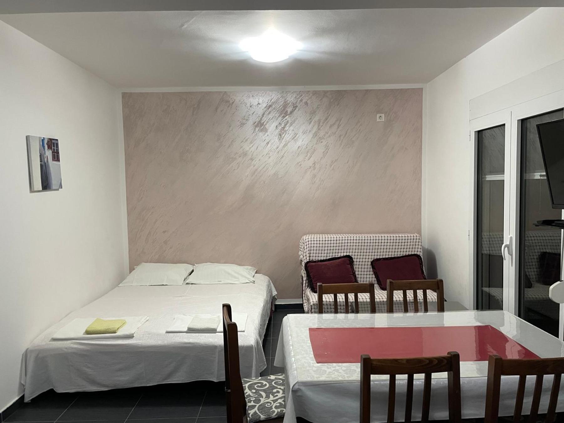 Apartments Stevanovic บาร์ ภายนอก รูปภาพ