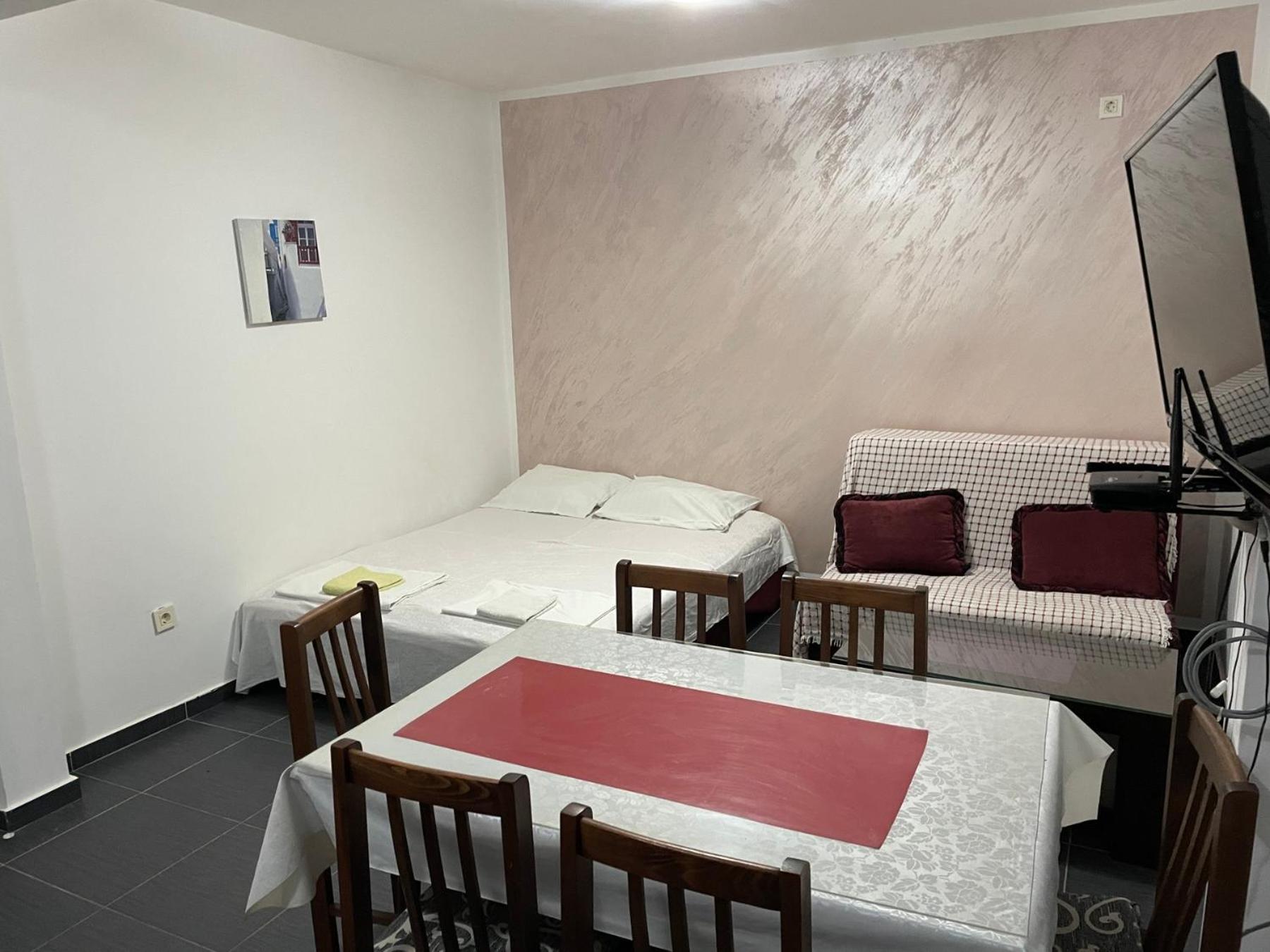 Apartments Stevanovic บาร์ ภายนอก รูปภาพ
