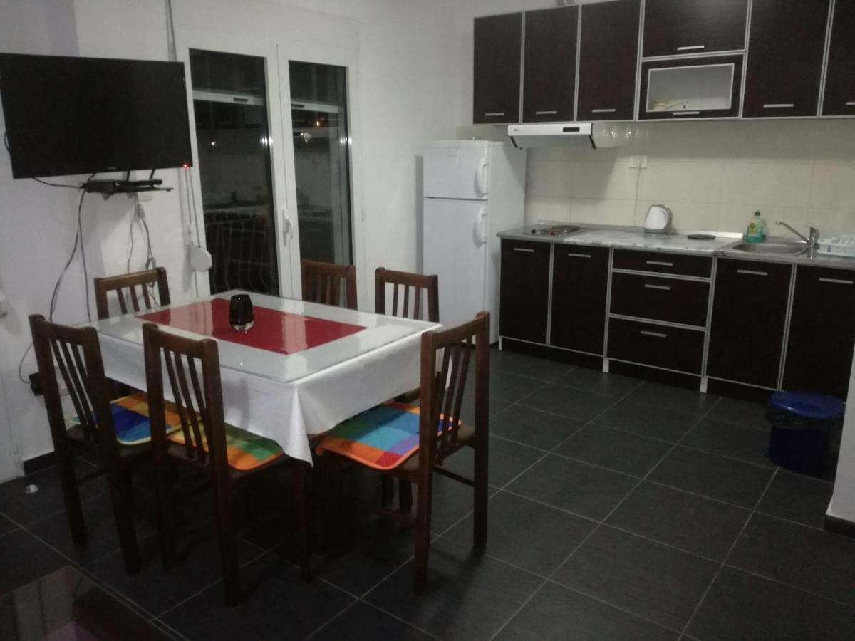 Apartments Stevanovic บาร์ ภายนอก รูปภาพ