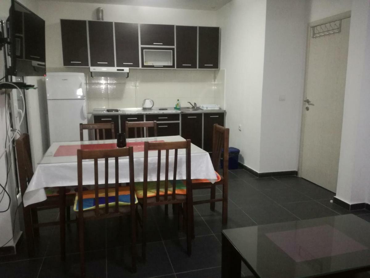 Apartments Stevanovic บาร์ ภายนอก รูปภาพ